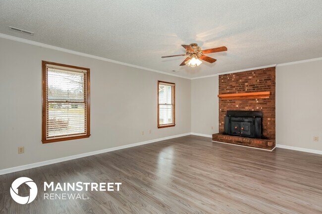 Photo - 1827 Running Brook Rd House