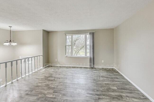 Photo - 5310 Shelbyville Rd
