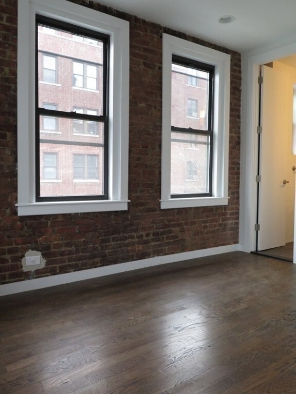 Photo - 684 Riverside Dr Unit 3A