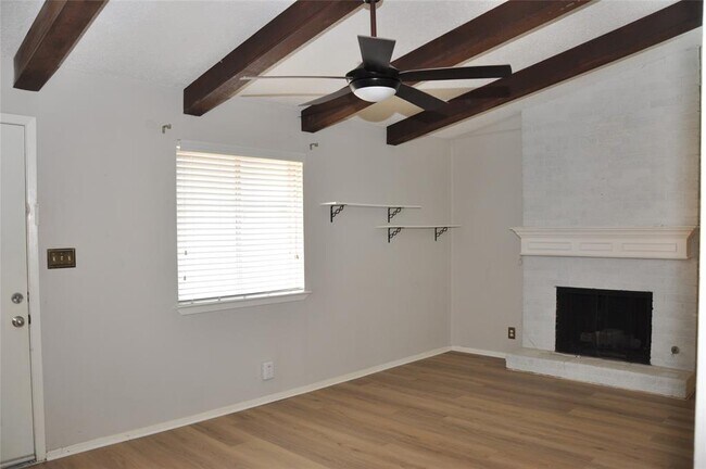 Photo - 2011 Gathright Cove