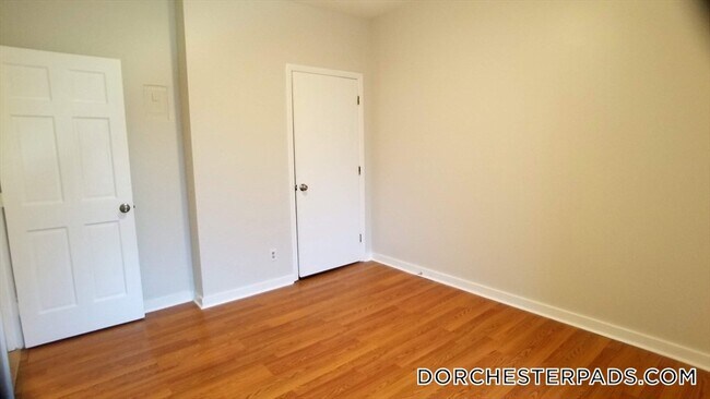 Photo - 3 Sunderland St Unit 6