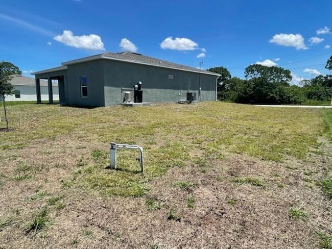 4/2 Single Family Home