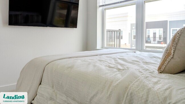 Photo - 650 N Main St Unidad 122