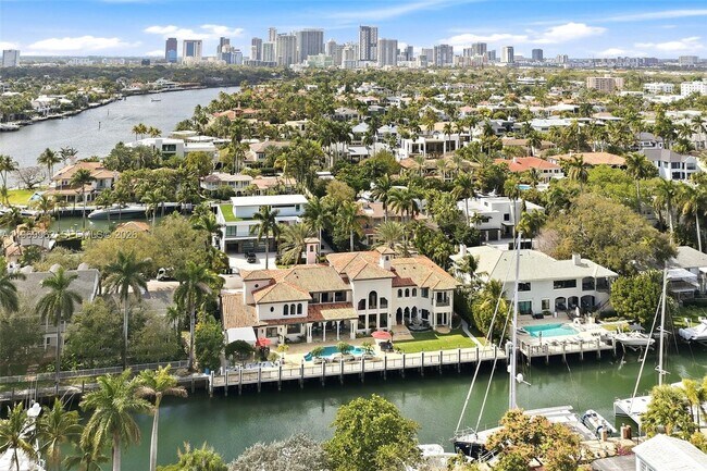 Photo - 628 Coral Way