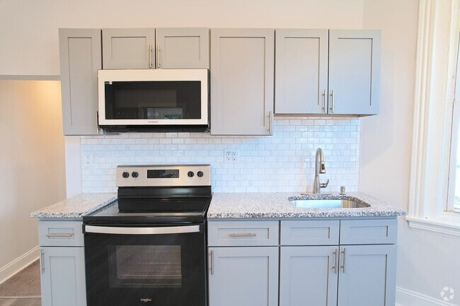 Building Photo - 134 E Washington Ln Unit 2 Rental