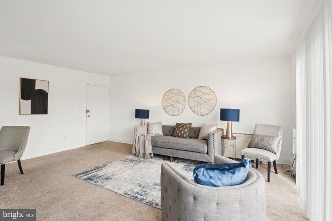 Photo - 1005 Chillum Rd Unit 402