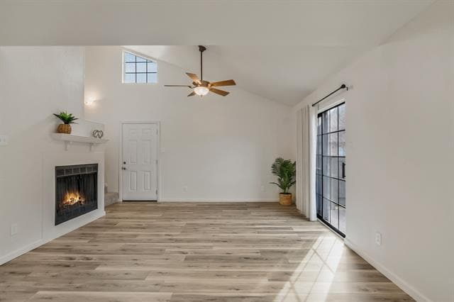 Photo - 352 W Harwood Rd Unit C