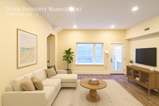 Building Photo - 1728 Ridge Ave Unit 1