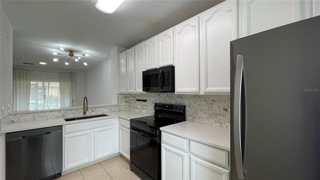 Photo - 249 Weymouth Dr