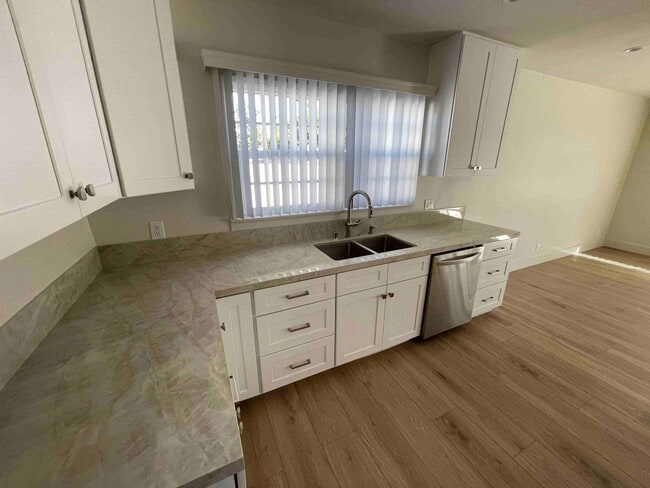 Photo - COMPLETELY REMODELED WOODLAND HILLS POOL H...