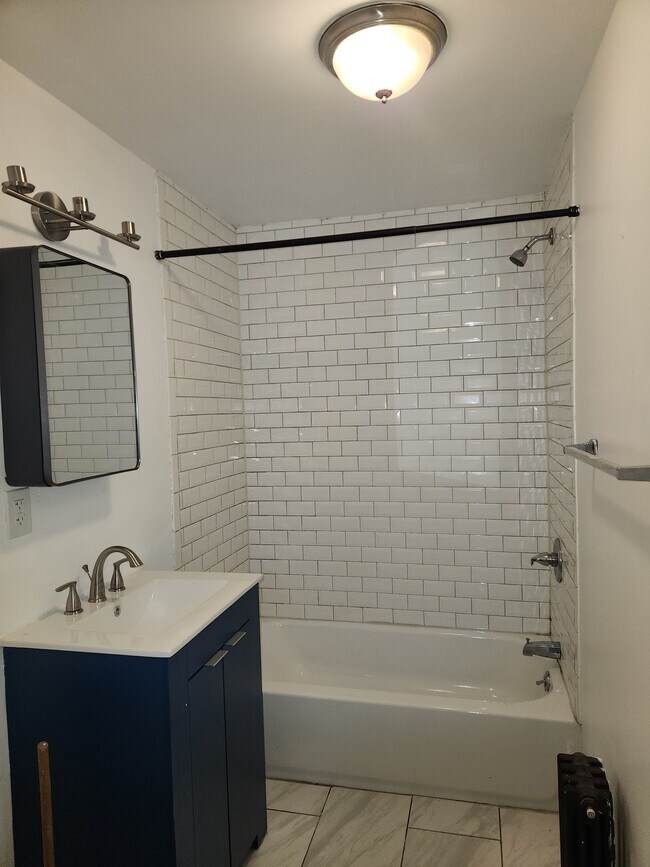 Photo - 82 Williams Ave