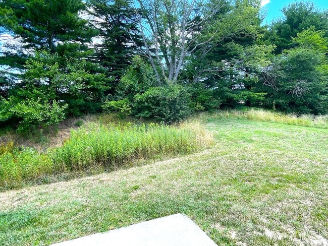 Photo - 262 Garrison Way