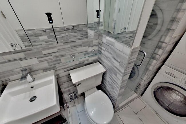 Photo - 416 E 13th St Unit 4F