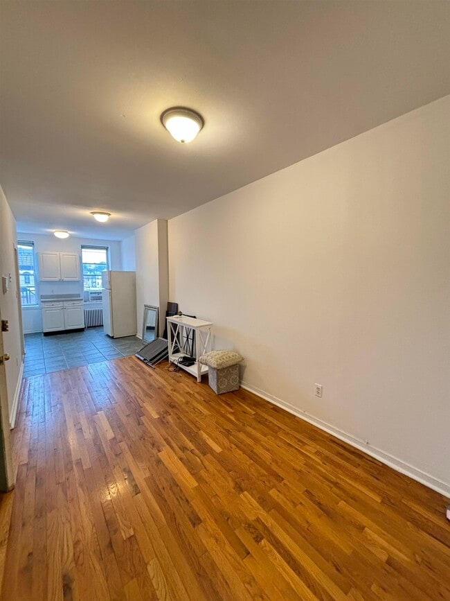 Photo - 118 Adams St Unidad 8