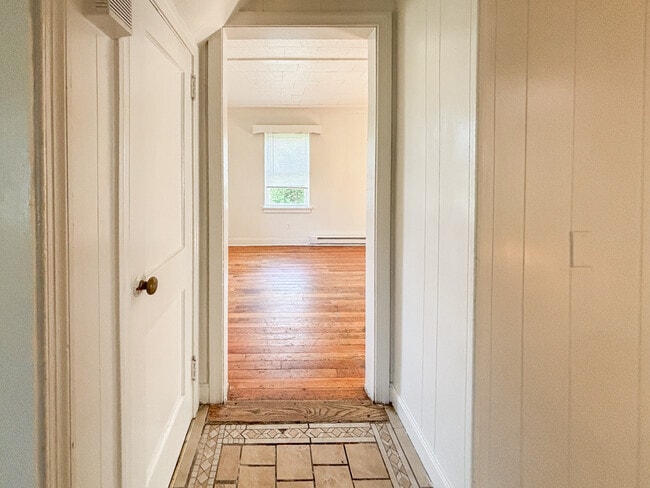 3415 Danbury Rd