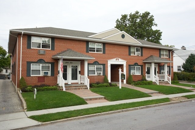 Fairfield At Valley Stream Apartments For Rent In Valley Stream Ny Forrentcom