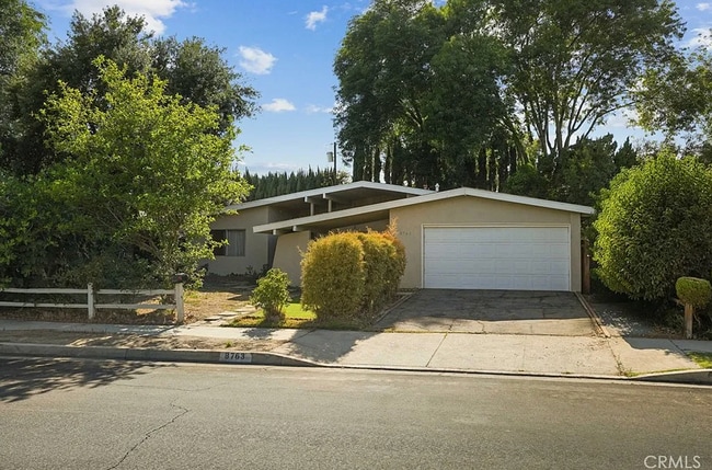 Building Photo - 8763 Lurline Ave Rental