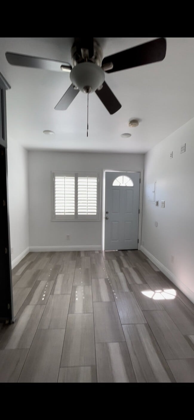 Photo - 15332 Castana Ave