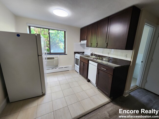 Photo - 15 Chester St Unit 23