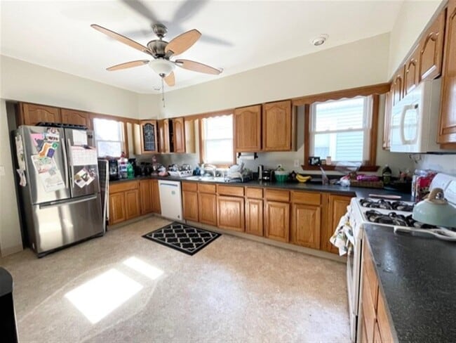 Photo - 42 Lowden Ave Apartments Unit 2