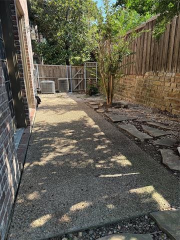 Photo - 2415 Greymoore Dr