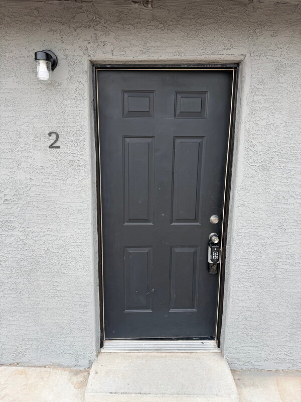 Building Photo - 561 S Meridian Rd Unit #2