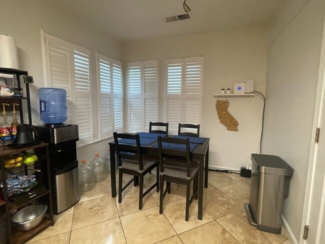 Photo - Fantastic East Davis 3 bedroom available for summer move in!