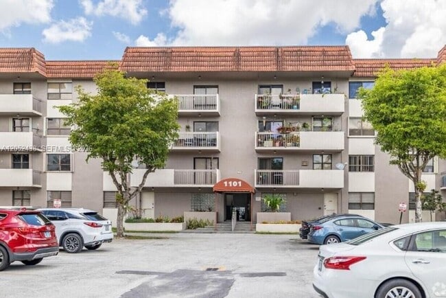 Building Photo - 1101 SW 122nd Ave Unit 106