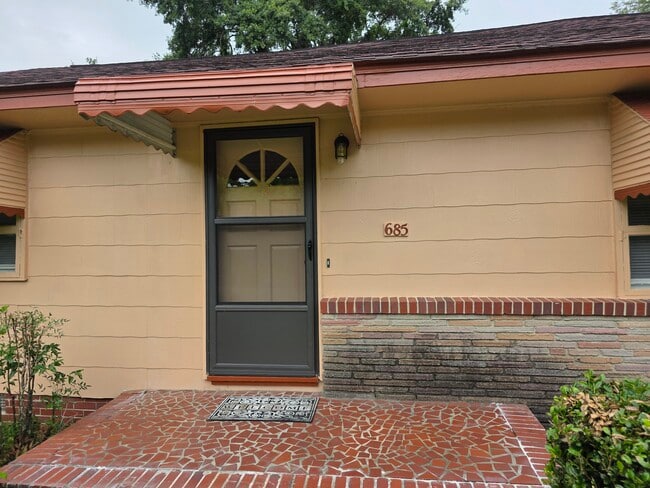 Building Photo - 685 Coleman Ave Rental