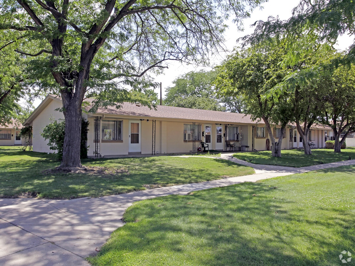 Photo - Park Central Apartments