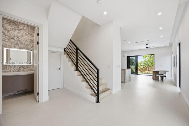 Photo - 1321 NE 13th Ave