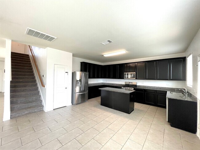 Photo - 6714 Dayridge Ln