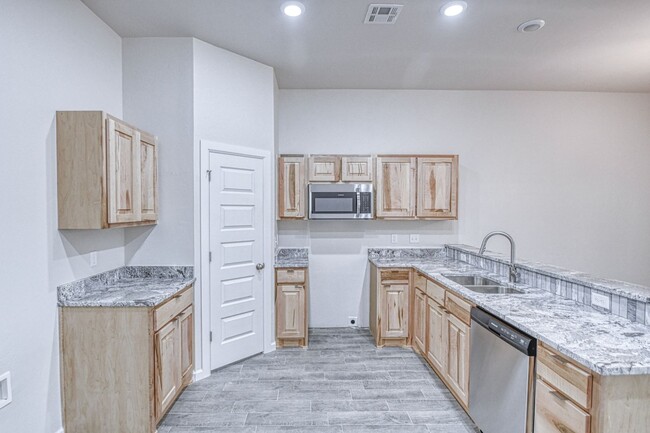 Photo - New Construction in Varenna Landing! Storm... House