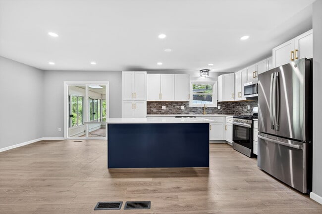 Vista frontal de la cocina - 3200 Schaffner Dr