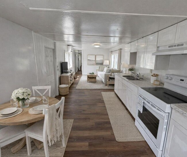 Photo - 925 Ponce De Leon Blvd