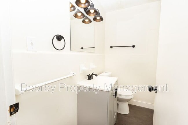 Photo - 4709 Colonial Dr