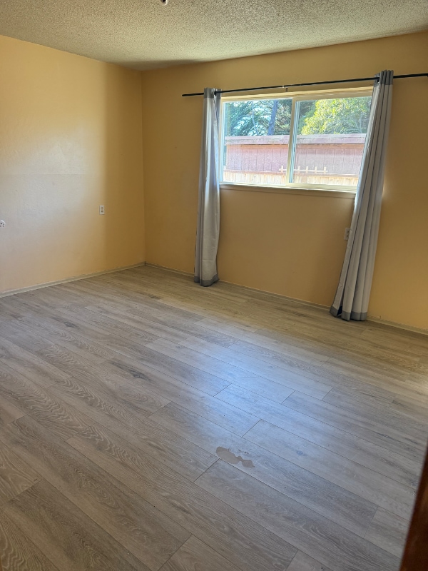 Photo - 2030 Kinsley St