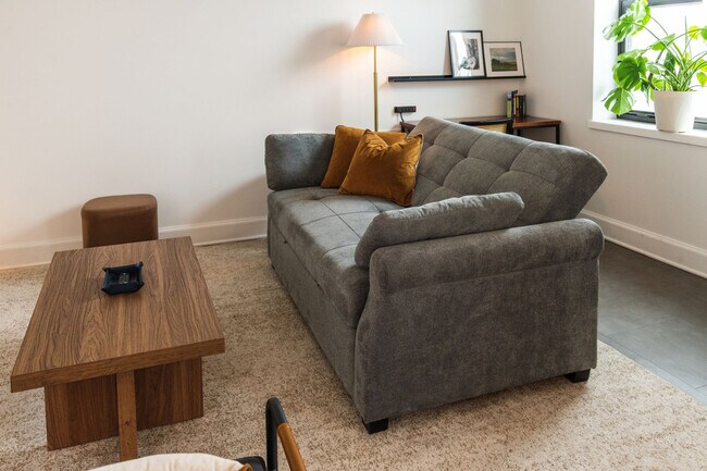 Photo - 758 North Broadway-SI ID1379068P Unit SI ID1379068P