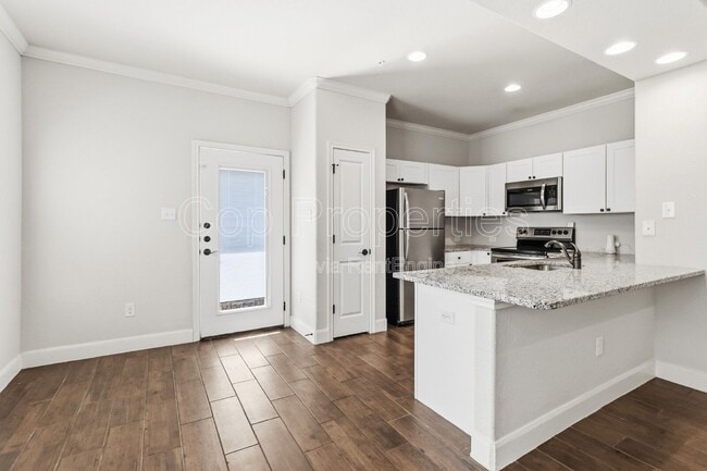 Photo - 6314 Melanzane Ave