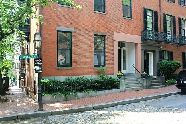 2 Louisburg Square - 2 Louisburg Square