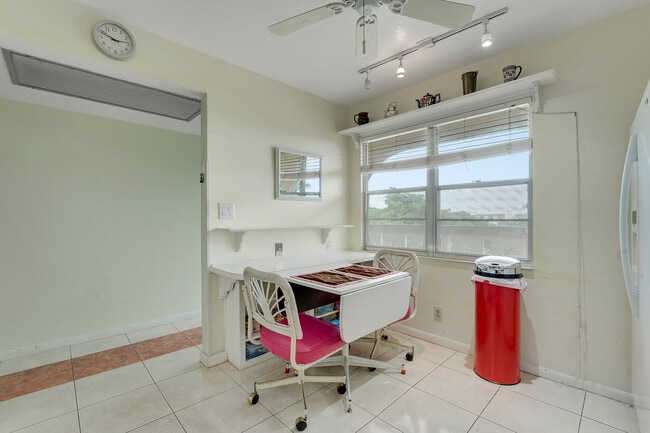 Photo - 3305 Aruba Way Unit K4