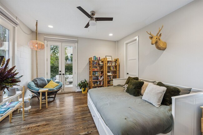 Photo - 1822 Morse St Unit A