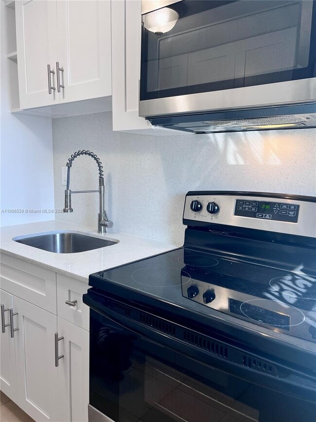 Photo - 3490 SW 9th St Unidad 11B