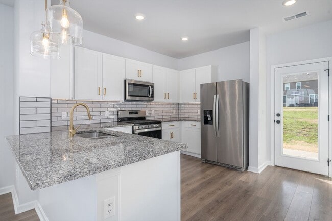 Photo - 422 Waterfowl Wy