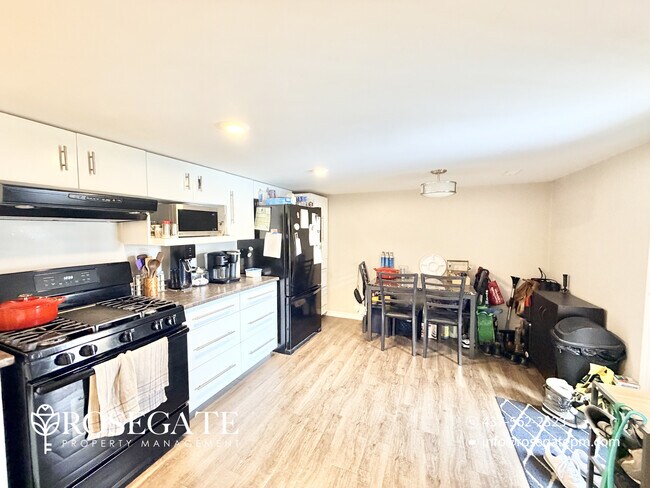 Photo - Bright 1-Bedroom Basement Apartment with All Utilities & 2 Parking Spaces in Kitchener Unit 2