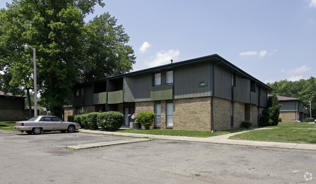 Building Photo - Bloomfield Apartments