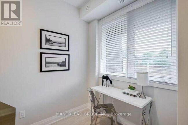 Photo - 780 Sheppard Ave E