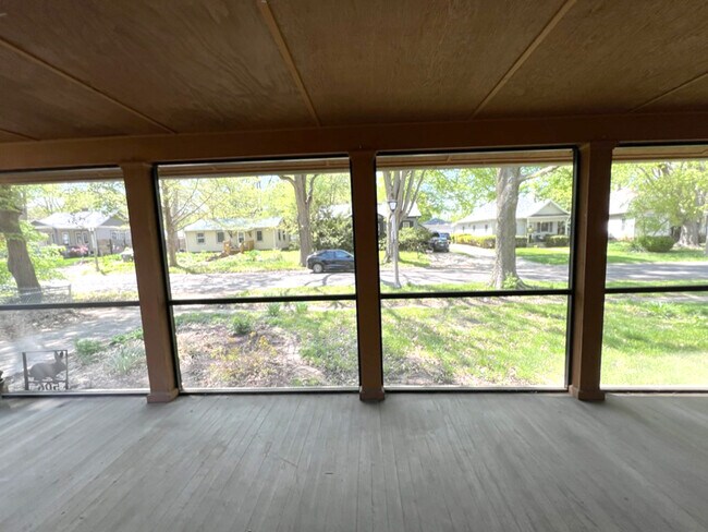 Photo - 506 S Poplar St