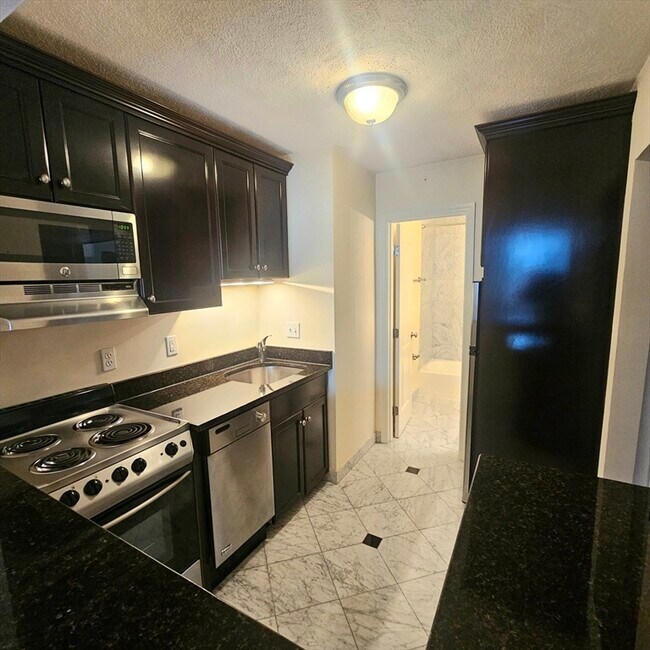 Photo - 185 Beacon St Unit 4F