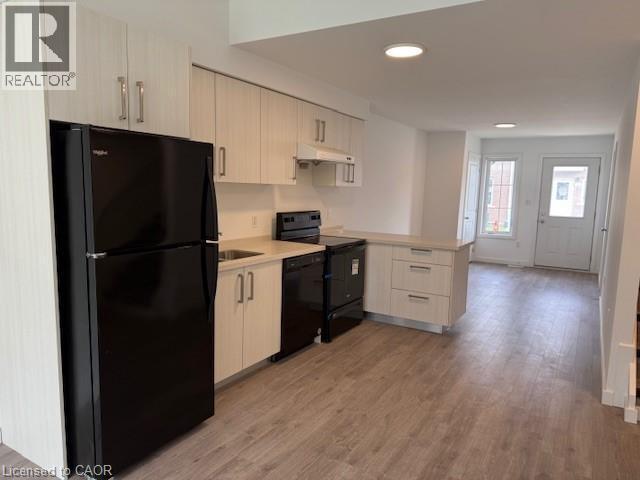 Photo - 32 Waterleaf Trl